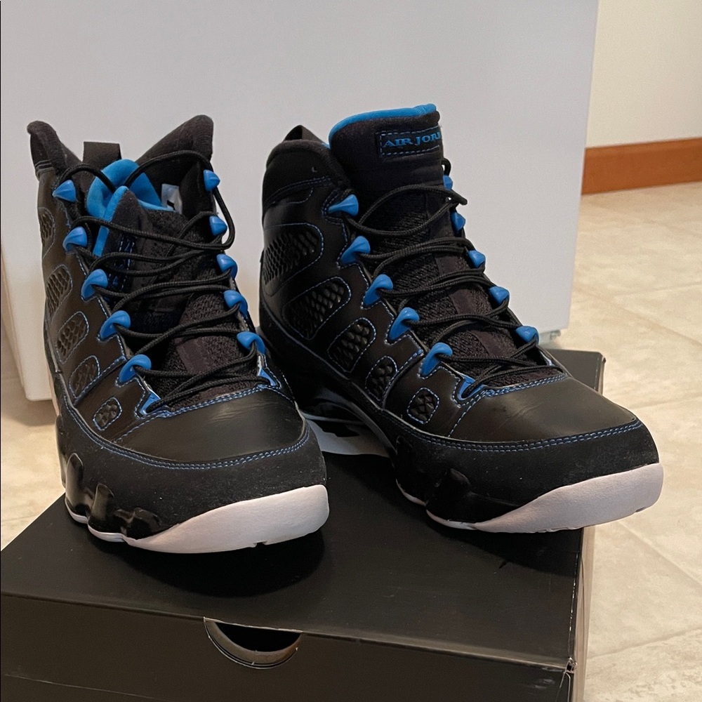 Nike Air Jordan 9 Retro men’s size 10